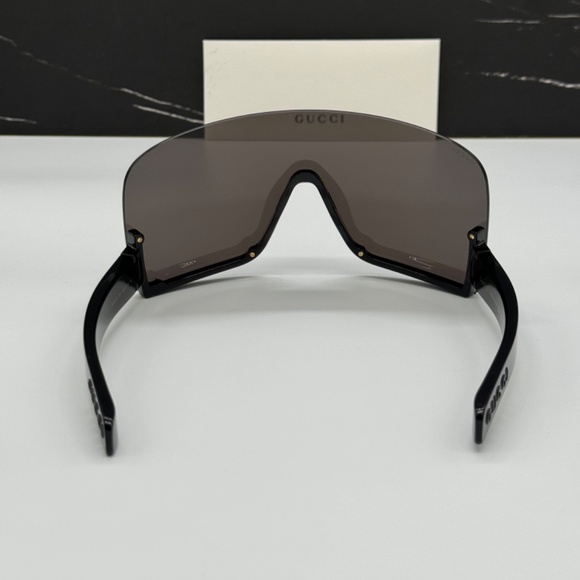 NEW GG1631S 004 GUCCI BLACK GREY OVERSIZED WOMEN GUCCI SUNGLASSES - Picture 11 of 14